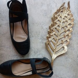 Ladies black ballet slipper flats